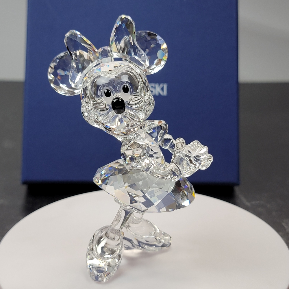 ✨🐭 Swarovski Crystal Minnie Mouse Figurine - NIB with Certificate 🐭✨